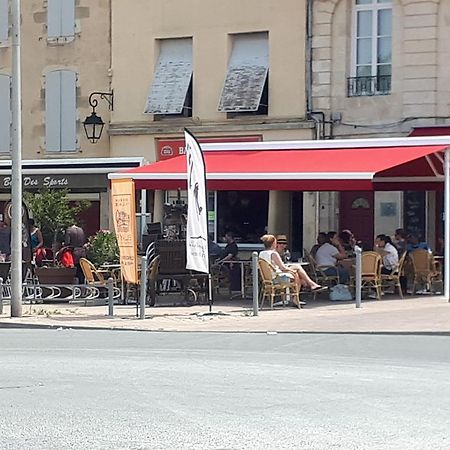 Apartamento Entre Estuaire Et Citadelle Blaye Exterior foto